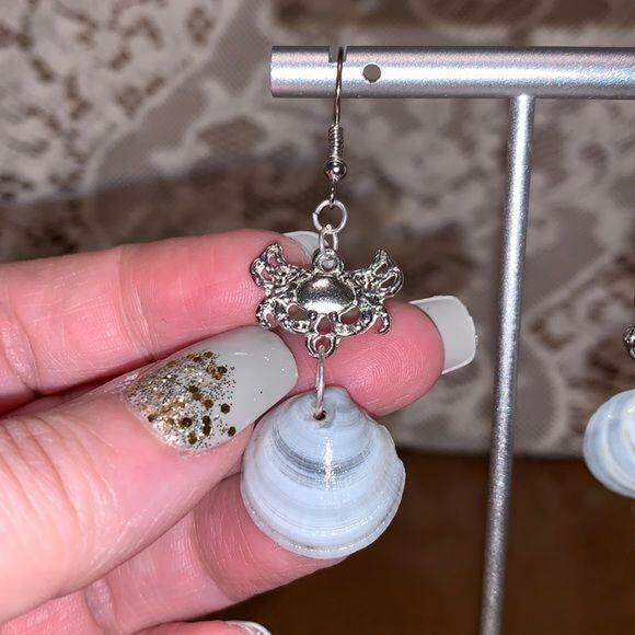 Dangle Earrings Genuine Handcrafted Seashell Crab Shades of Blue Gray Coastal - Picture 9 of 10